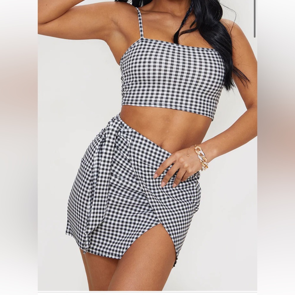 Pretty Little Thing crop top & mini skirt set